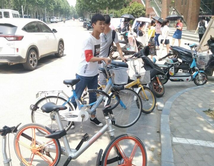 68690CDA40E6F5C0E88F55A6DA299B8E.jpg 68690CDA40E6F5C0E88F55A6DA299B8E.jpg